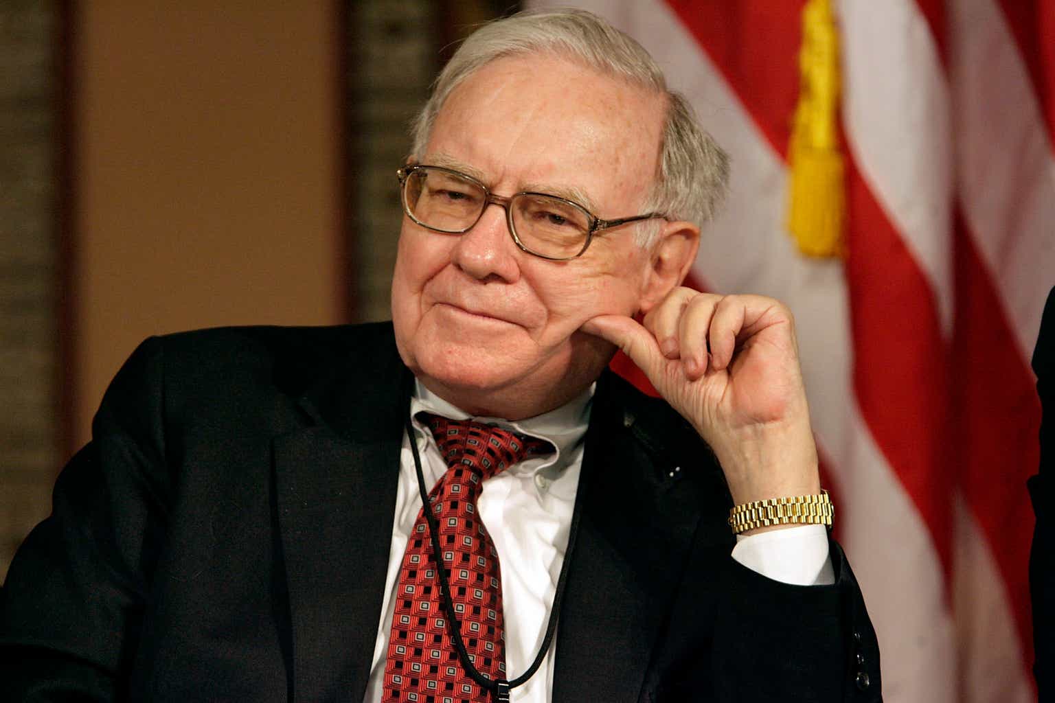 Buffett Just Sold Dividend Kings Johnson & Johnson And Procter & Gamble - Buy This One Instead