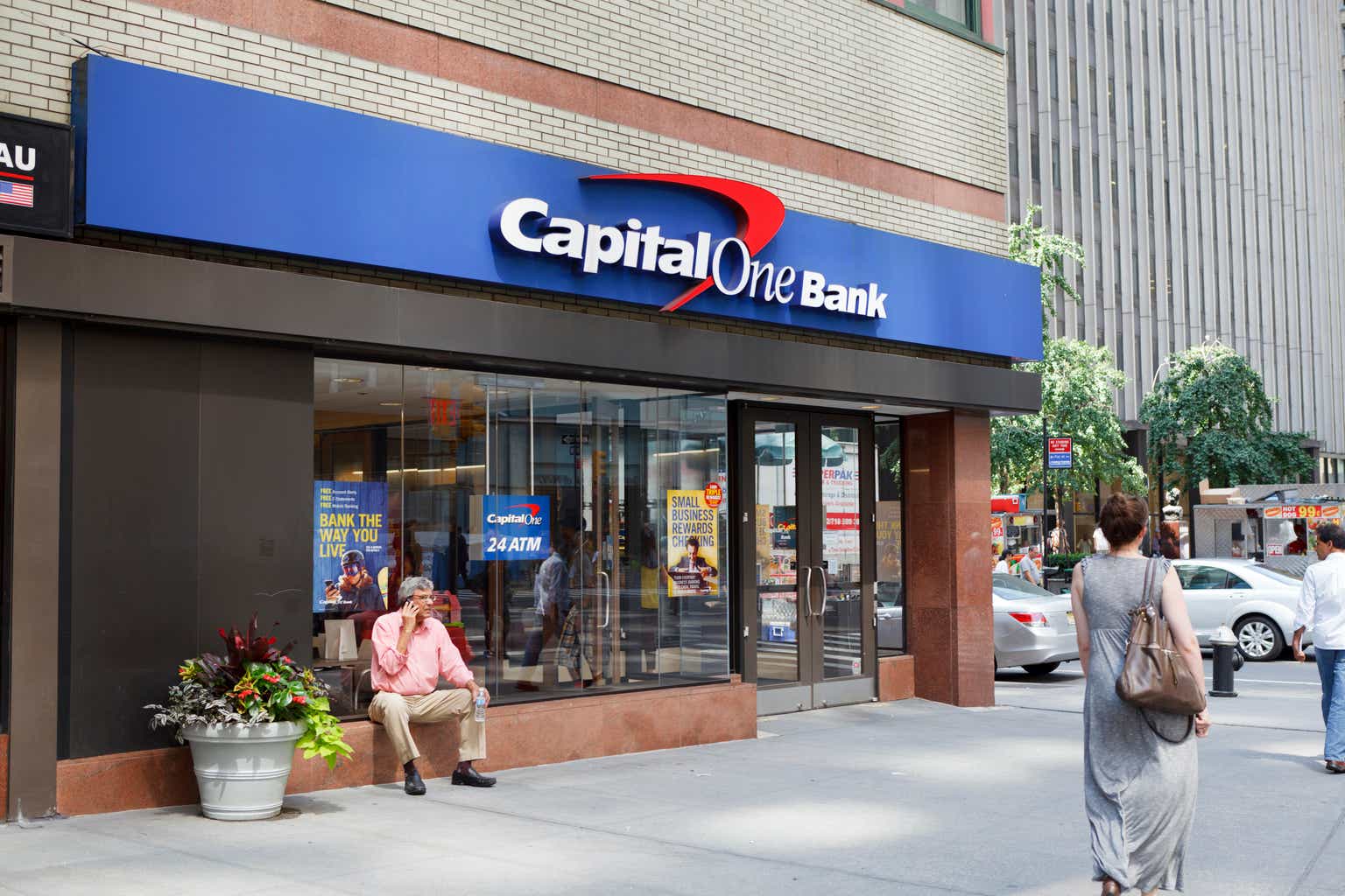 Capital One: Why Warren Buffett And Michael Burry Are Both Backing Up The Truck