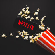 Netflix Stock (NASDAQ:NFLX): Should You Buy the 20% Dip?