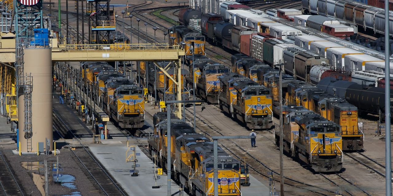 Union Pacific Draws Safety Regulator''s Ire After Worker Furloughs