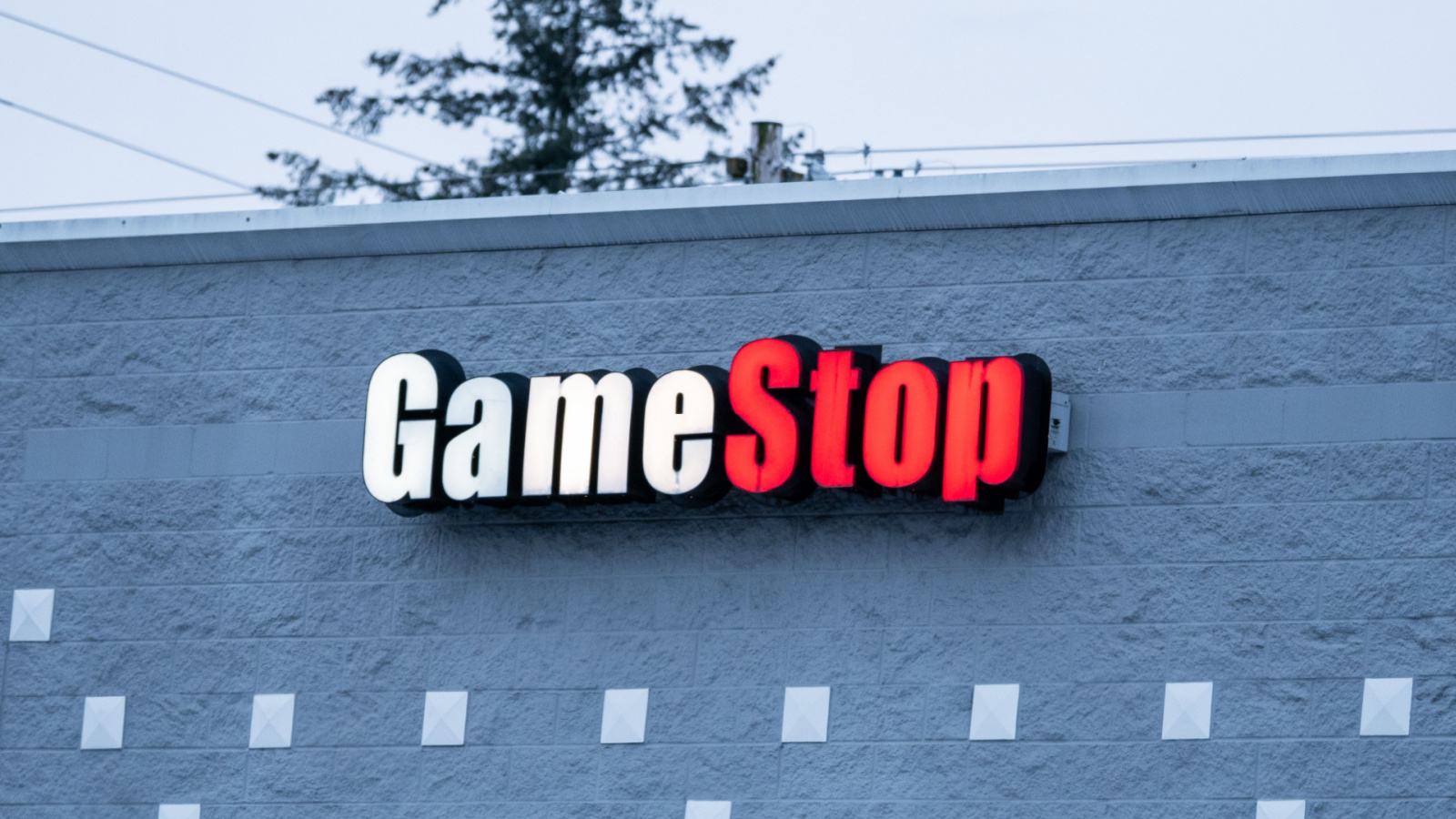 Ignore Ray Dalio? Why GameStop Stock Deserves a Second Chance.