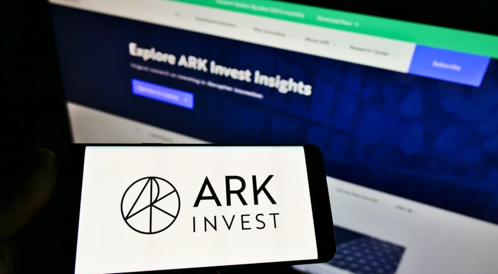 Cathie Wood Buys Whopping $21M Worth Of Shares In This Social Commerce Company Even As ARK Continues To Dump Coinbase, GBTC