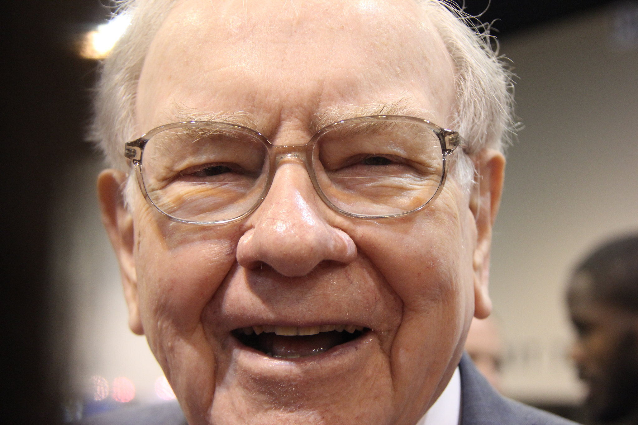 The 1 and Only Stock Warren Buffett Loves Even More Than Apple
