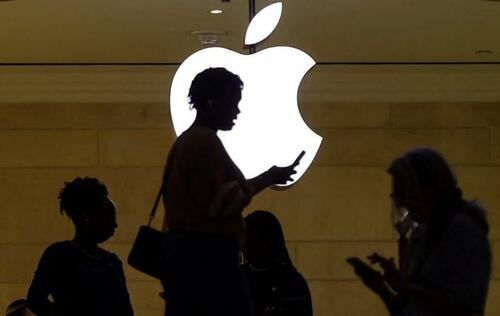 Apple Customers Say It''s Hard To Get Money Out Of Goldman Sachs Savings Accounts