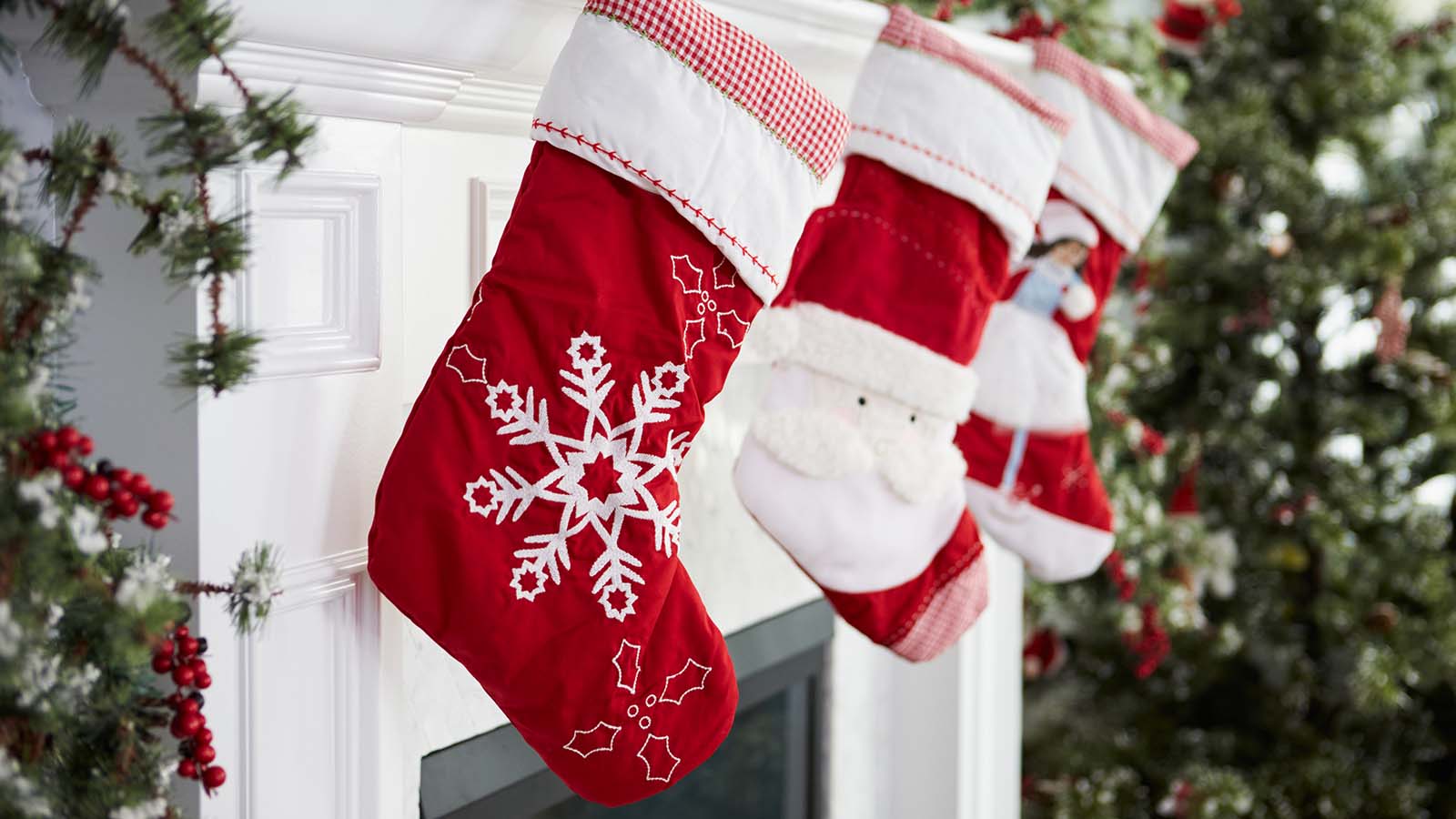 3 Stocking Stuffer Stocks to Buy for Your Loved Ones This Holiday