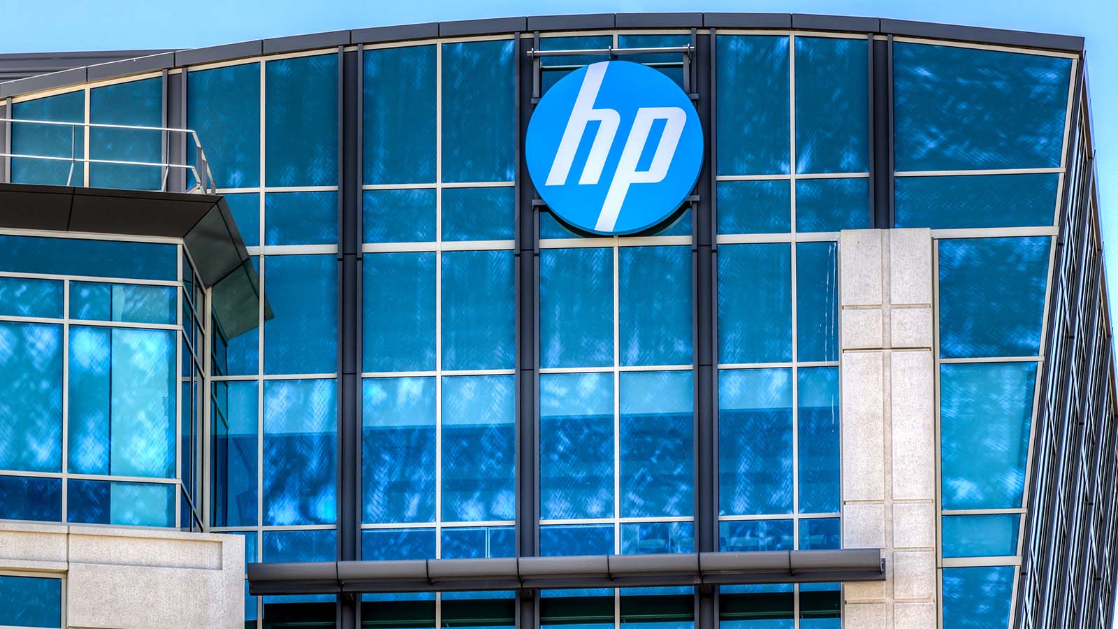 Why Buffett-Backed HPQ Stock Is One to Love